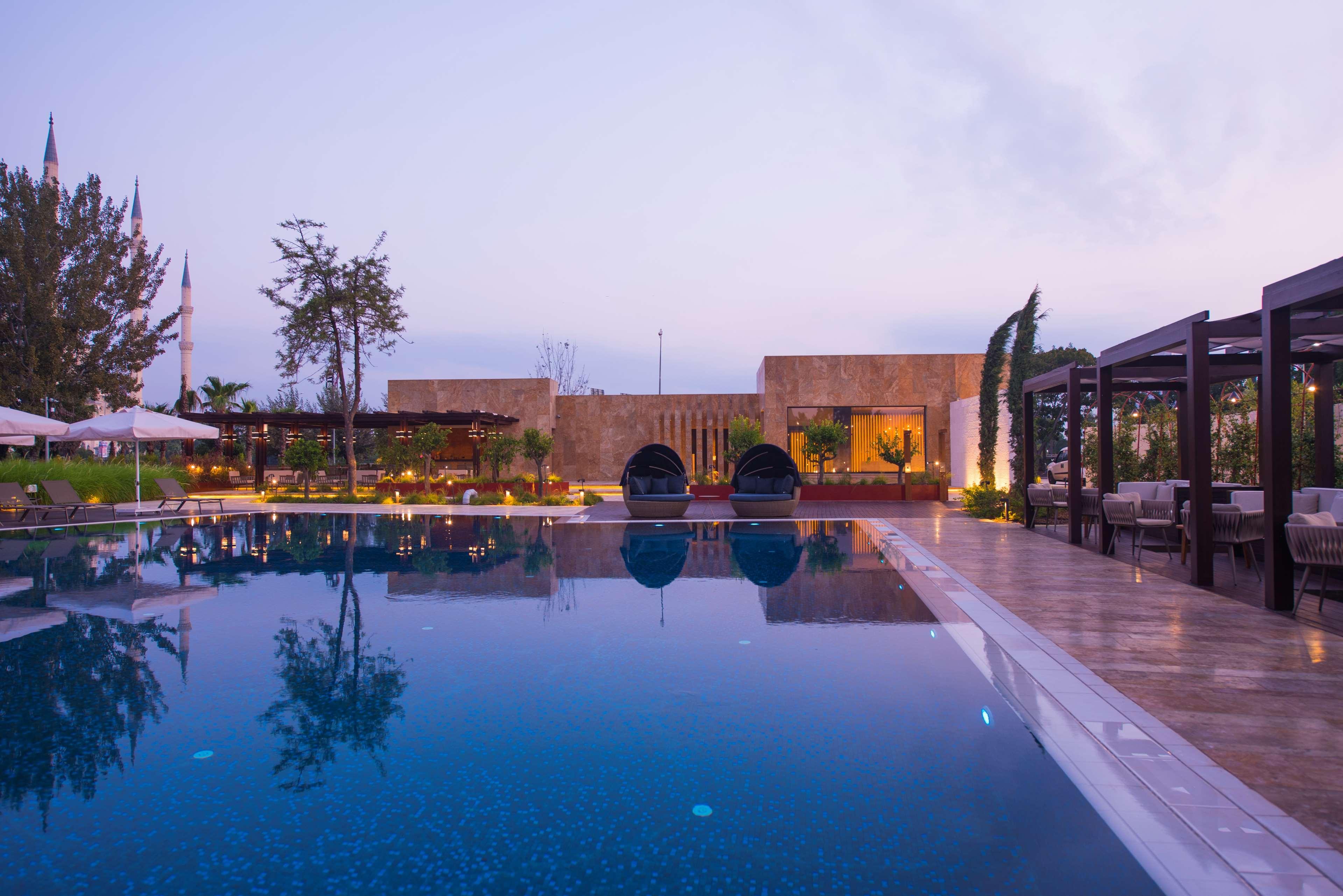 Adana Hiltonsa Hotel Exterior photo