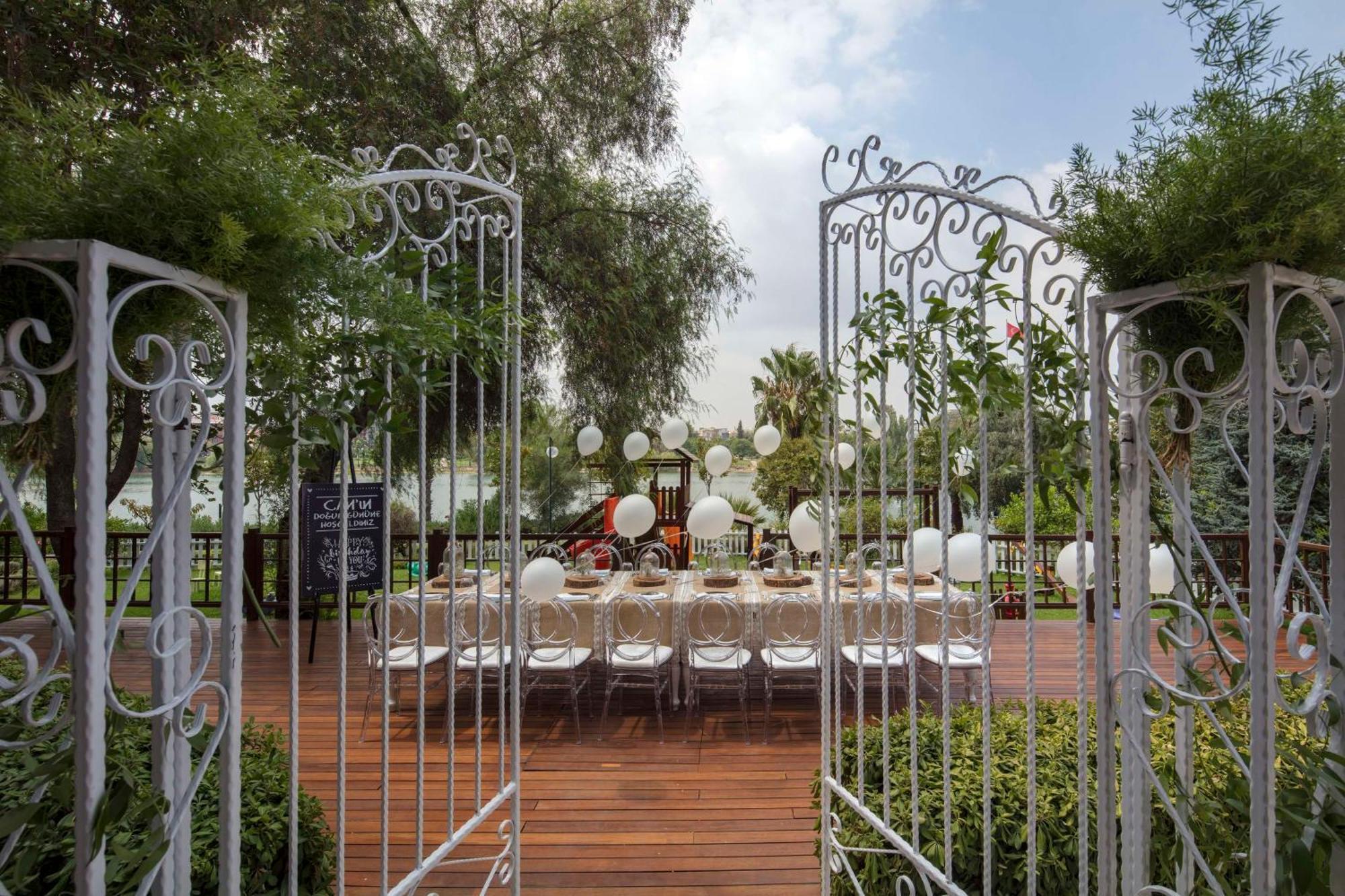 Adana Hiltonsa Hotel Exterior photo
