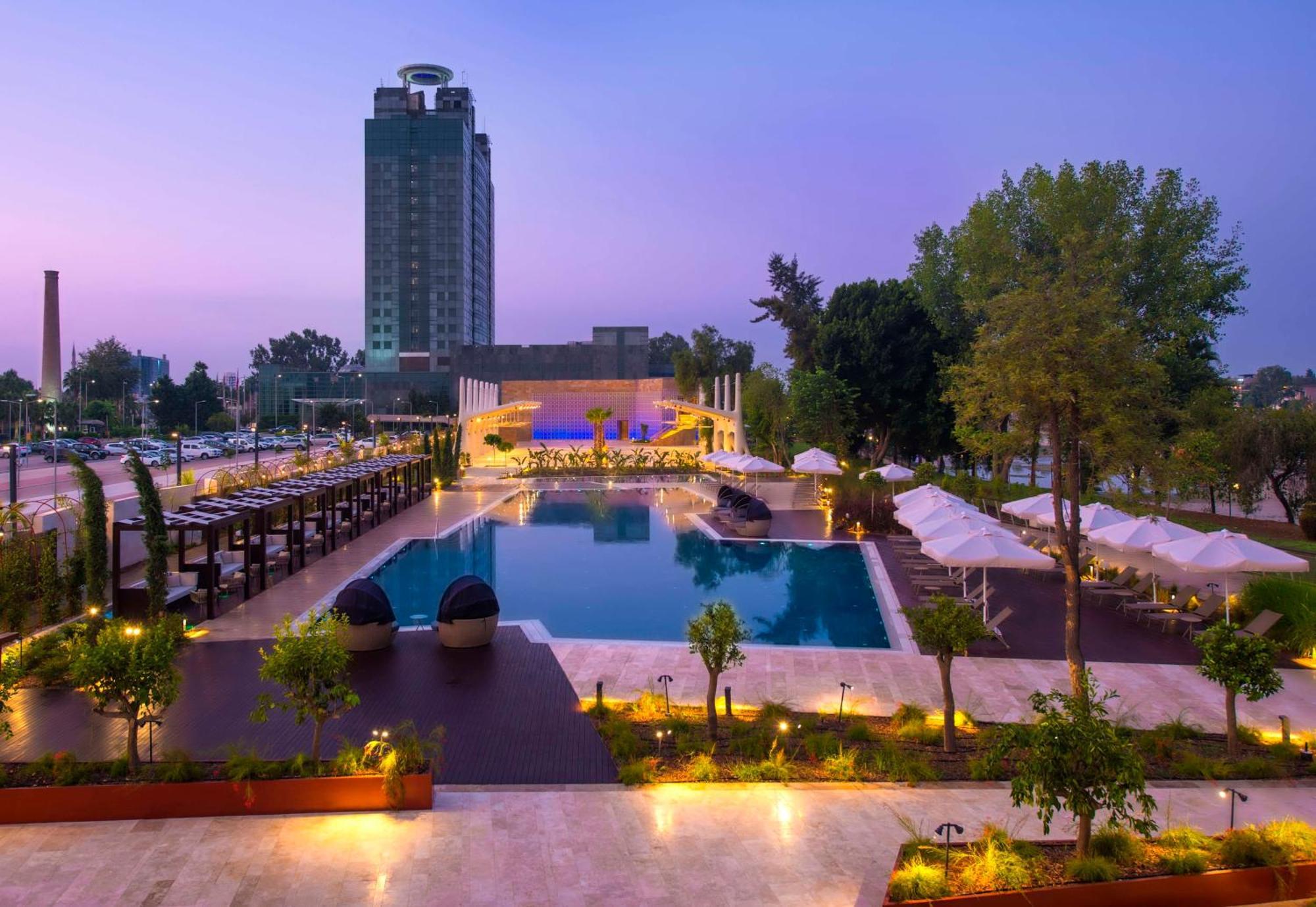 Adana Hiltonsa Hotel Exterior photo